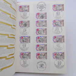 Vrac de timbres de France neufs et oblitérés en un carton.
