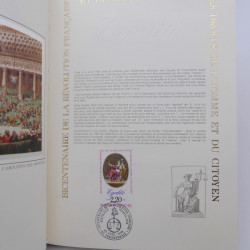 Vrac de timbres de France neufs et oblitérés en un carton.