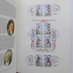 Vrac de timbres de France neufs et oblitérés en un carton.
