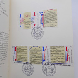Vrac de timbres de France neufs et oblitérés en un carton.