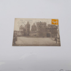 Vrac de timbres de France neufs et oblitérés en un carton.