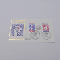 Vrac de timbres de France neufs et oblitérés en un carton.