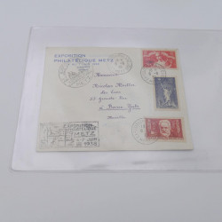 Vrac de timbres de France neufs et oblitérés en un carton.