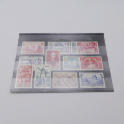 Vrac de timbres de France neufs et oblitérés en un carton.