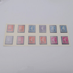 Vrac de timbres de France neufs et oblitérés en un carton.