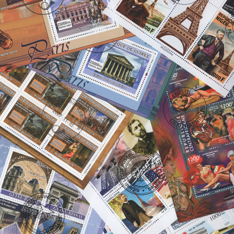 Monuments Parisiens 20 blocs-feuillets de timbres thématiques.
