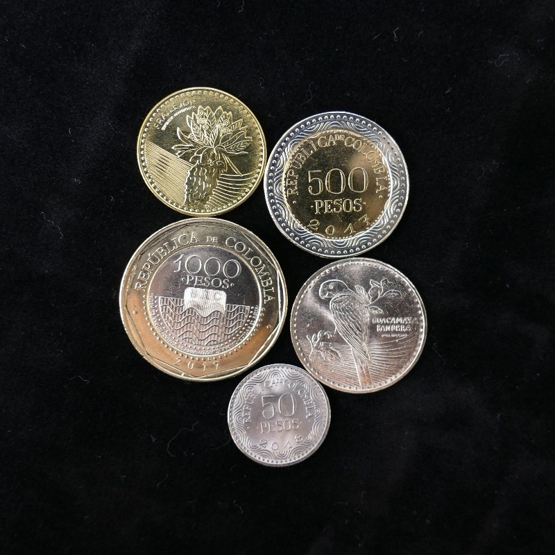 Colombie 5 monnaies de collection.