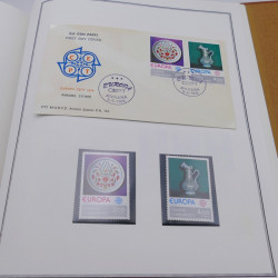 Collection historique des timbres Europa 1976-1979 en album Cérès.