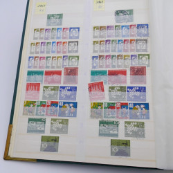 Lot de timbres d'Allemagne R.F.A. 1960-1982 neufs et oblitérés.