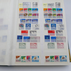 Lot de timbres d'Allemagne R.F.A. 1960-1982 neufs et oblitérés.