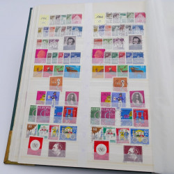 Lot de timbres d'Allemagne R.F.A. 1960-1982 neufs et oblitérés.