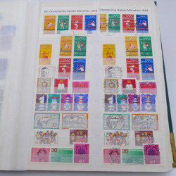 Lot de timbres d'Allemagne R.F.A. 1960-1982 neufs et oblitérés.