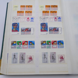 Lot de timbres d'Allemagne R.F.A. 1960-1982 neufs et oblitérés.