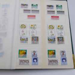Lot de timbres d'Allemagne R.F.A. 1960-1982 neufs et oblitérés.