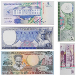 Suriname 5 billets de banque neufs.