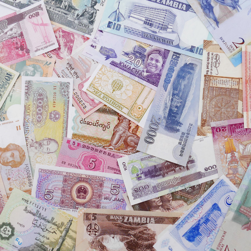 Tous pays billets de banque neufs.