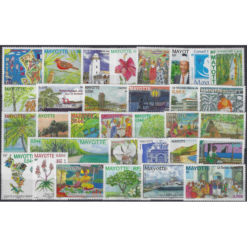 Mayotte lot de 32 timbres tous différents en euro neuf**.
