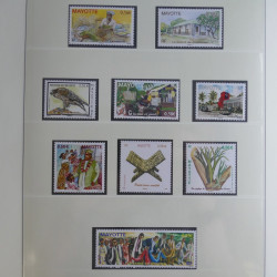 Collection de timbres neufs Mayotte 1892-2011 en album Lindner.
