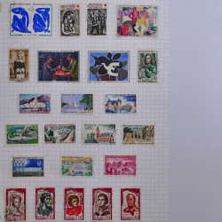 Collection timbres de France 1960-1983 neufs et oblitérés en 3 albums.