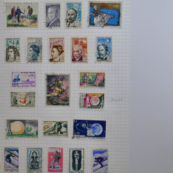 Collection timbres de France 1960-1983 neufs et oblitérés en 3 albums.