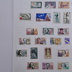 Collection timbres de France 1960-1983 neufs et oblitérés en 3 albums.