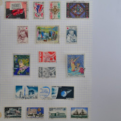 Collection timbres de France 1960-1983 neufs et oblitérés en 3 albums.