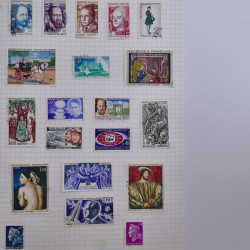 Collection timbres de France 1960-1983 neufs et oblitérés en 3 albums.