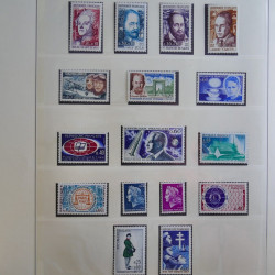 Collection timbres de France 1960-1983 neufs et oblitérés en 3 albums.