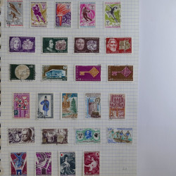 Collection timbres de France 1960-1983 neufs et oblitérés en 3 albums.