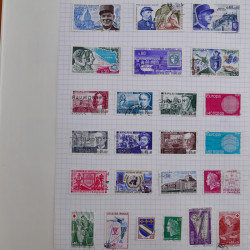 Collection timbres de France 1960-1983 neufs et oblitérés en 3 albums.