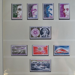 Collection timbres de France 1960-1983 neufs et oblitérés en 3 albums.