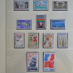 Collection timbres de France 1960-1983 neufs et oblitérés en 3 albums.