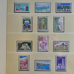 Collection timbres de France 1960-1983 neufs et oblitérés en 3 albums.