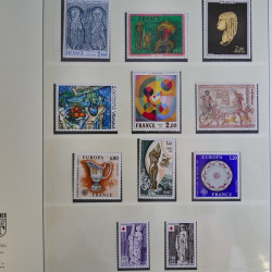 Collection timbres de France 1960-1983 neufs et oblitérés en 3 albums.