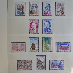 Collection timbres de France 1960-1983 neufs et oblitérés en 3 albums.