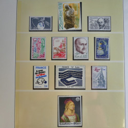 Collection timbres de France 1960-1983 neufs et oblitérés en 3 albums.