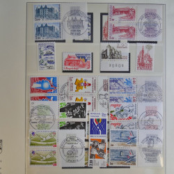 Collection timbres de France 1960-1983 neufs et oblitérés en 3 albums.