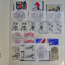 Collection timbres de France 1960-1983 neufs et oblitérés en 3 albums.