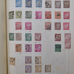 Lot de timbres France fin de catalogue neufs et oblitérés en un album.