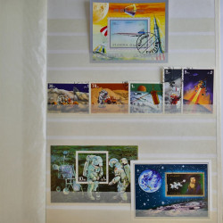 Vrac philatélique de timbres du monde en un carton.