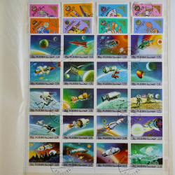 Vrac philatélique de timbres du monde en un carton.
