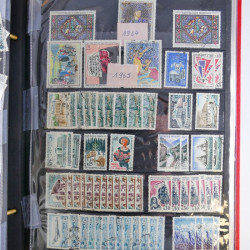 Vrac de timbres de France neufs et oblitérés en un carton.