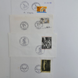 Vrac de timbres de France neufs et oblitérés en un carton.