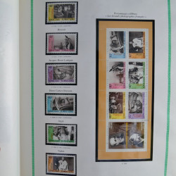 Collection de timbres de France neufs** 1999-2005 en album FO Yvert.