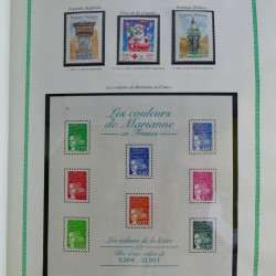 Collection de timbres de France neufs** 1999-2005 en album FO Yvert.