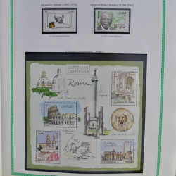 Collection de timbres de France neufs** 1999-2005 en album FO Yvert.