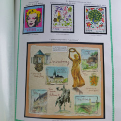 Collection de timbres de France neufs** 1999-2005 en album FO Yvert.