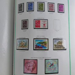 Collection de timbres de France neufs** 1999-2005 en album FO Yvert.