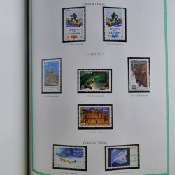 Collection de timbres de France neufs** 1999-2005 en album FO Yvert.