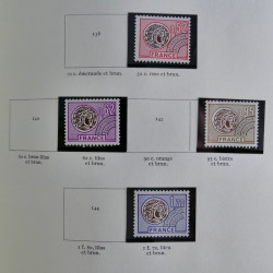 Collection de timbres de France neufs** 1999-2005 en album FO Yvert.